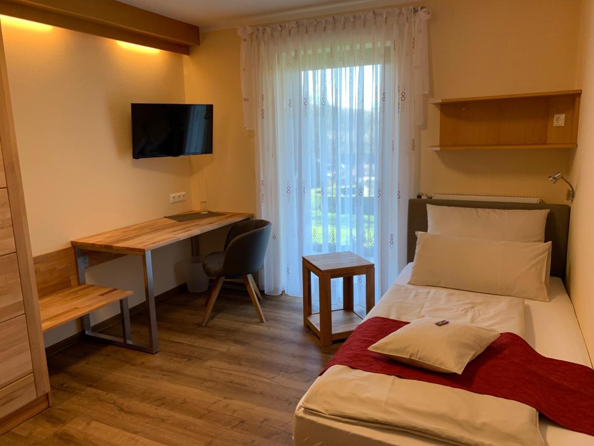 קלהיים Gaestehaus Koeglmaier מראה חיצוני תמונה