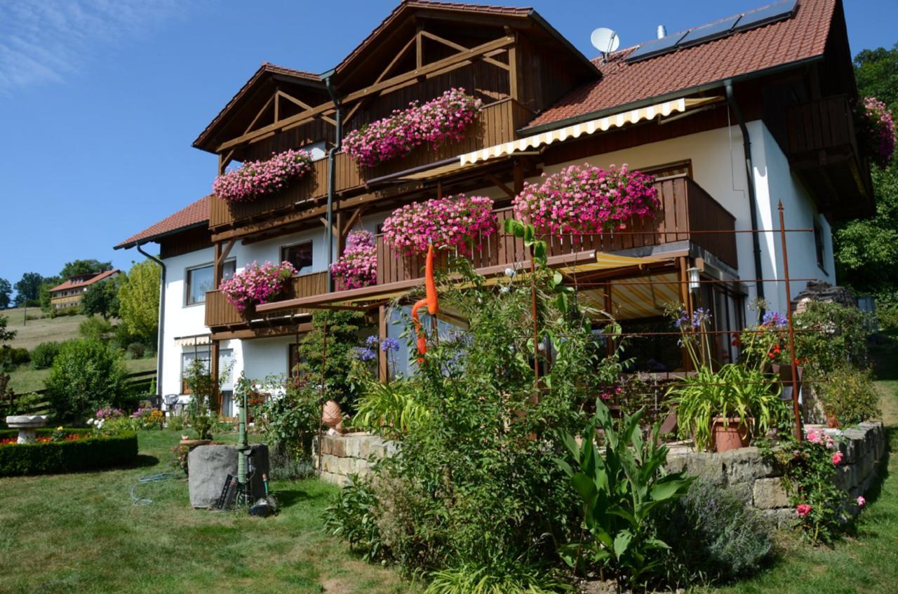 קלהיים Gaestehaus Koeglmaier מראה חיצוני תמונה