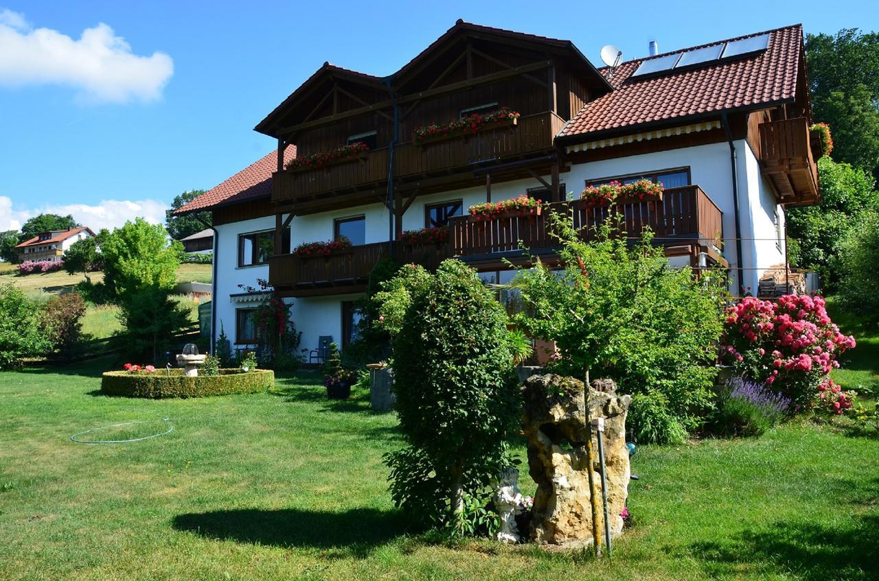 קלהיים Gaestehaus Koeglmaier מראה חיצוני תמונה